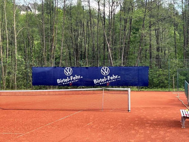 Tennisplatz am Tag